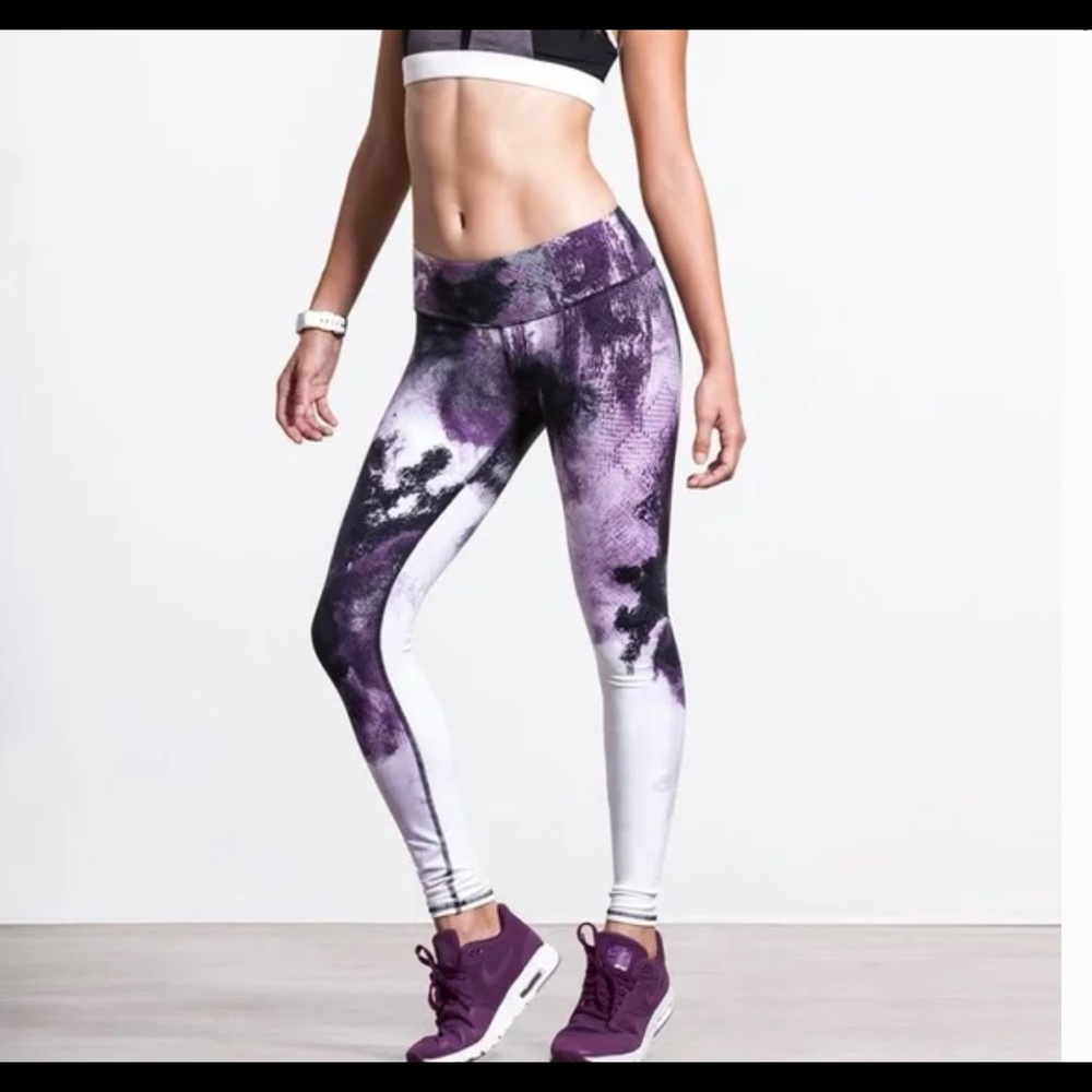 Alo Yoga pants